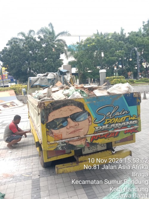ANGKUT PUING - BUANG PUING - JASA BUANG PUING DI BANDUNG - BRANGKAL - ANGKUT BRANGKAL - BUANG BRANGKAL - JASA ANGKUT BUANG BRANGKAL DI BANDUNG -  - JASA ANGKUTAN BRANGKAL DI BANDUNG & KREDIT MITSUBISHI FUSO CANTER  BUANG PUING  MURAH