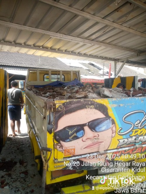 ANGKUT PUING - BUANG PUING - JASA BUANG PUING DI BANDUNG - BRANGKAL - ANGKUT BRANGKAL - BUANG BRANGKAL - JASA ANGKUT BUANG BRANGKAL DI BANDUNG -  - JASA ANGKUTAN BRANGKAL DI BANDUNG & KREDIT MITSUBISHI FUSO CANTER JASA BUANG BRANGKAL CIMAHI