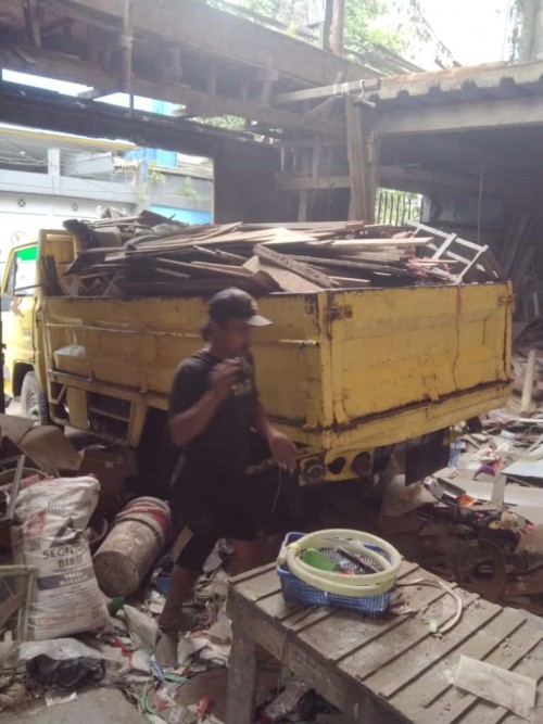 ANGKUT PUING - BUANG PUING - JASA BUANG PUING DI BANDUNG - BRANGKAL - ANGKUT BRANGKAL - BUANG BRANGKAL - JASA ANGKUT BUANG BRANGKAL DI BANDUNG -  - JASA ANGKUTAN BRANGKAL DI BANDUNG & KREDIT MITSUBISHI FUSO CANTER  BUANG PUING  CIMAHI